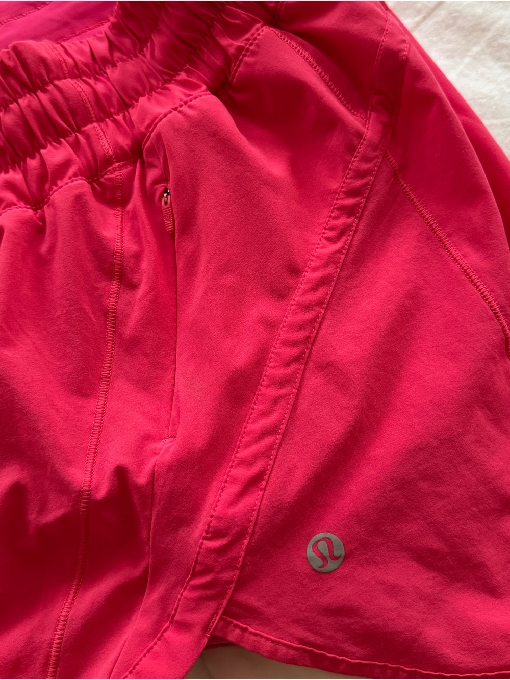 Lululemon Track That High Rise Lined Short 3" Size 4 - Picture 2 of 4